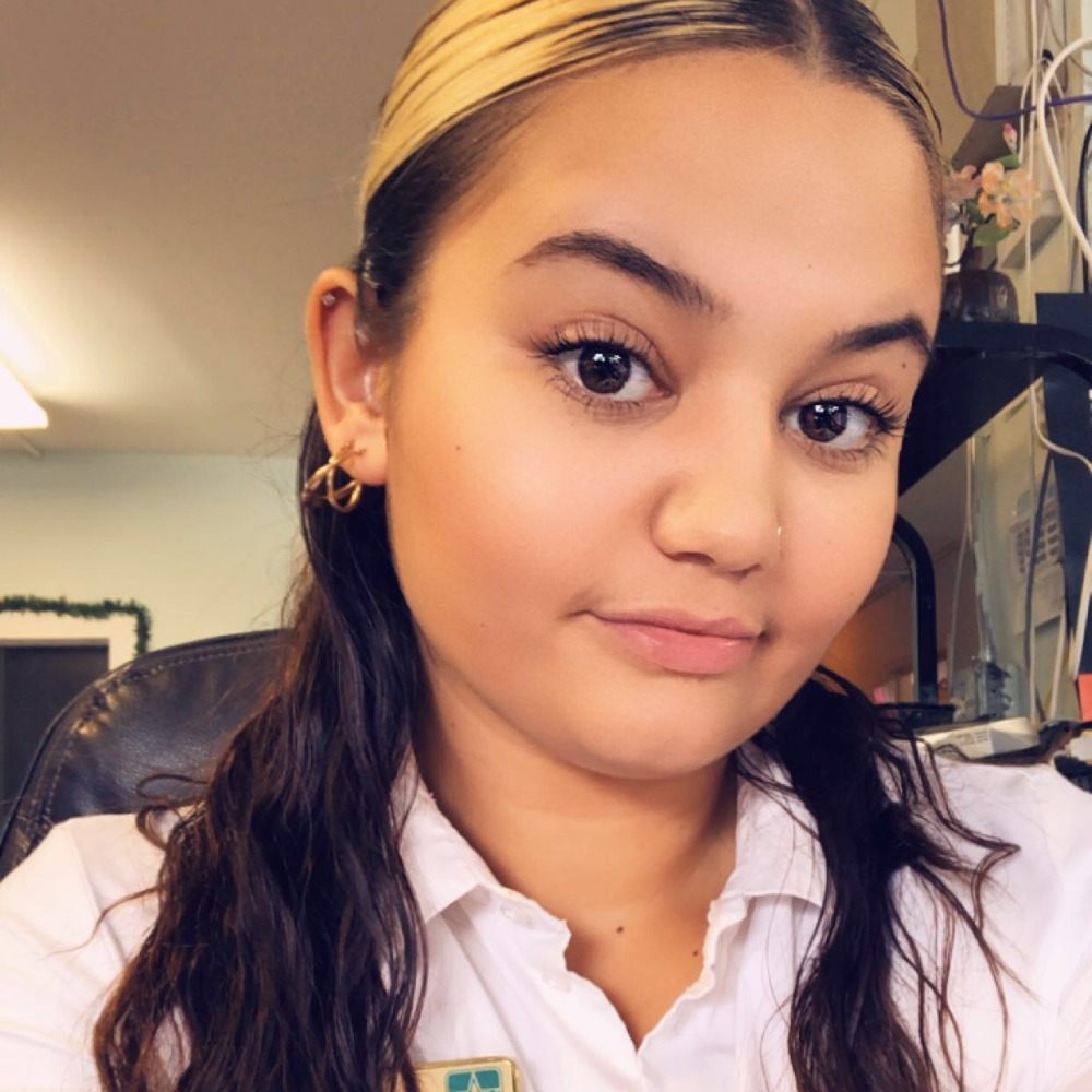 Meet your Posher, Anabel
